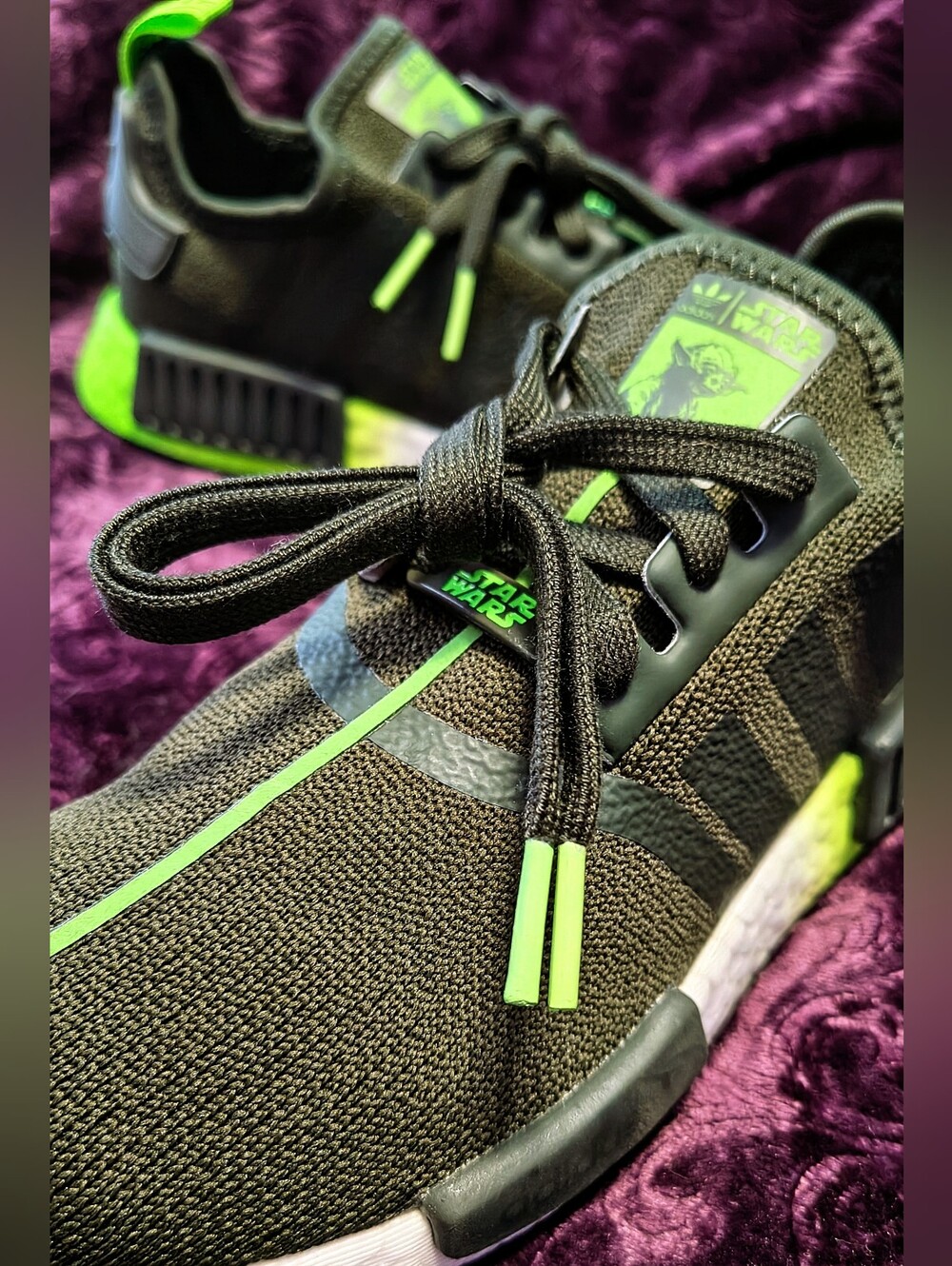 (NWOT) Adidas "NMD R1" -Star Wars Yoda- in 'Legend Earth Green' Primeknit . . .